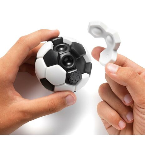 Smart Games Plug and Play Ball